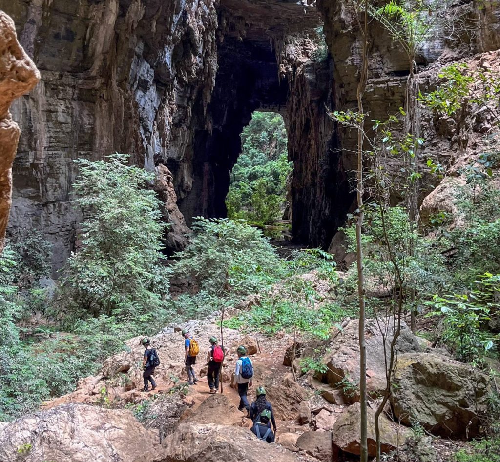caverna janelões - parque nacional cavernas do peruaçu